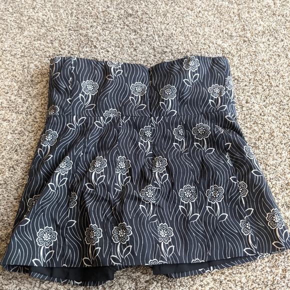 Tuckernuck Black Floral Marnie Top - Picture 7 of 11